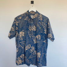 Charger l'image dans la galerie, chemise hawaienne vintage à fleurs ou à motifs homme - magnum