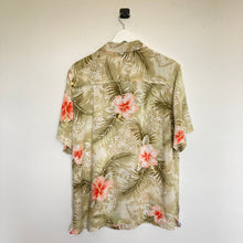 Charger l'image dans la galerie, Chemise hawaienne à col cubain (M légèrement cintré)
