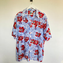 Charger l'image dans la galerie, chemise hawaienne vintage à fleurs ou à motifs homme - magnum