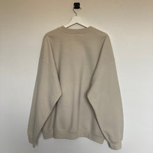 Charger l'image dans la galerie, Sweat vintage de Noël brodé (XL)