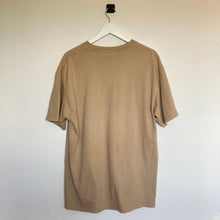 Charger l'image dans la galerie, Tee-shirt vintage Beefy 2001 (L/XL)