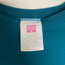 Charger l'image dans la galerie, Sweat vintage léger brodé à la main (L femme / M homme)