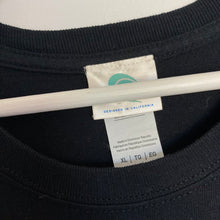 Charger l'image dans la galerie, T-shirt noir imprimé au dos "Hawaiian Rum" (XL ou M/L oversize)