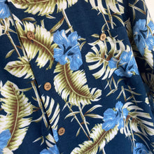 Charger l'image dans la galerie, Chemise hawaïenne à fleurs (L/XL) - Turtle Frip