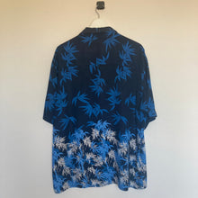 Charger l'image dans la galerie, Chemise hawaïenne à fleurs (L/XL) - Turtle Frip