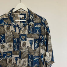 Charger l'image dans la galerie, chemise hawaienne vintage à fleurs ou à motifs homme - magnum