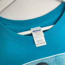 Charger l'image dans la galerie, Tee-shirt turquoise à imprimé (L/Xl oversize , 2XL)