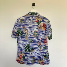 Charger l'image dans la galerie, chemise hawaienne vintage à fleurs ou à motifs homme - magnum