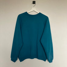 Charger l'image dans la galerie, Sweat vintage léger brodé à la main (L femme / M homme)