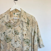 Charger l'image dans la galerie, Chemise hawaïenne 100% soie (XL) - Turtle Frip