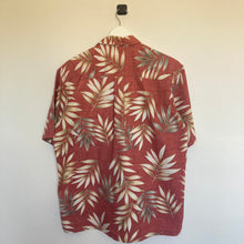 Charger l'image dans la galerie, Chemise hawaïenne à fleurs (L) - Turtle Frip
