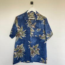 Charger l'image dans la galerie, chemise hawaienne vintage à fleurs ou à motifs homme - magnum