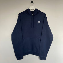 Charger l'image dans la galerie, Sweat à capuche Nike bleu foncé (L)