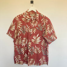 Charger l'image dans la galerie, Chemise hawaïenne à fleurs (L) - Turtle Frip