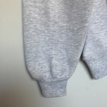 Charger l'image dans la galerie, Sweat vintage Russell Athletic (M/L) - Turtle Frip