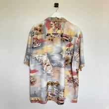 Charger l'image dans la galerie, Chemise hawaienne vintage pastel (M/L)