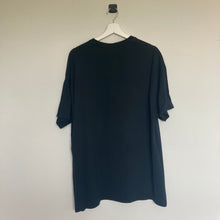 Charger l'image dans la galerie, Tee-shirt noir à imprimé (XL / L oversize)