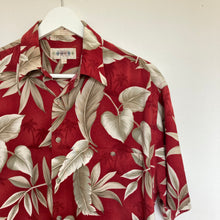 Charger l'image dans la galerie, chemise hawaienne vintage à fleurs ou à motifs homme - magnum