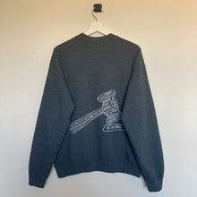 Charger l'image dans la galerie, Sweat gris imprimé au dos (M)