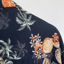 Charger l'image dans la galerie, chemise hawaienne vintage à fleurs ou à motifs homme - magnum