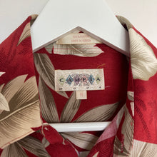 Charger l'image dans la galerie, chemise hawaienne vintage à fleurs ou à motifs homme - magnum