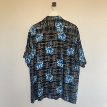 Charger l'image dans la galerie, Chemise hawaïenne à fleurs (XL) - Turtle Frip