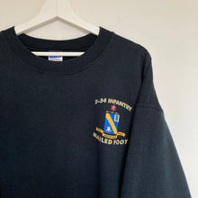 Charger l'image dans la galerie, Sweat vintage noir imprimé au dos (M/L)