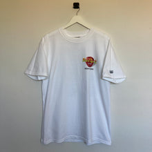 Charger l'image dans la galerie, T-shirt blanc vintage 90’s Hard Rock Café New York - Made in USA