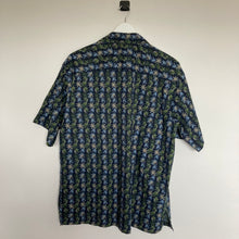 Charger l'image dans la galerie, chemise hawaienne vintage à fleurs ou à motifs homme - magnum