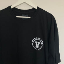 Charger l'image dans la galerie, T-shirt noir imprimé au dos (2XL)