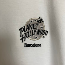 Charger l'image dans la galerie, Tee-shirt vintage Planet Hollywood Barcelona logo brodé 90's - rare - collector