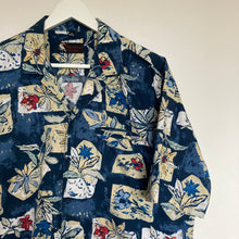 Charger l'image dans la galerie, Chemise hawaïenne vintage à fleurs et à motifs pour homme - coupe oversized et large