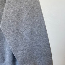 Charger l'image dans la galerie, pull-vintage-homme-gris