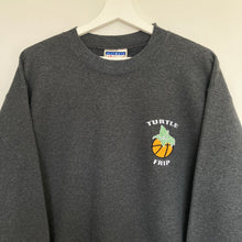 Charger l'image dans la galerie, sweat-turtle-frip-vintage-gris-homme