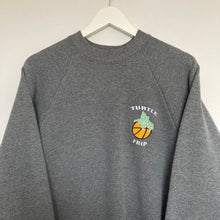 Charger l'image dans la galerie, sweat-turtle-frip-vintage-homme-oversize-gris