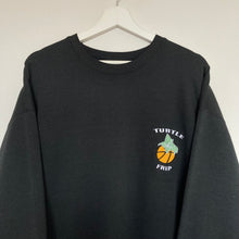 Charger l'image dans la galerie, sweat-turtle-frip-vintage-noir-oversize