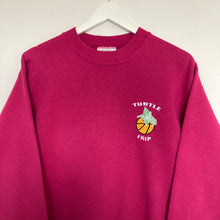 Charger l'image dans la galerie, sweat-turtle-frip-vintage-oversize-rose