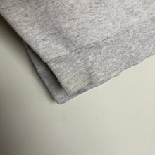 Charger l'image dans la galerie, sweat-vintage-oversize-gris-animal-90s