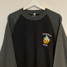 Charger l'image dans la galerie, sweat-vintage-turtle-frip-homme-oversize-noir-gris