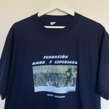 Charger l'image dans la galerie, t-shirt-graphique-a-motif-bleu