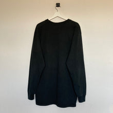 Charger l'image dans la galerie, t-shirt-noir-homme-manches-longues-vintage-imprime-jaune-et-bleu