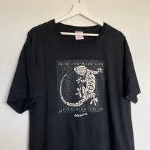 Charger l'image dans la galerie, t-shirt-noir-homme-vintage-imprime-blanc-menorca