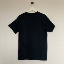 Charger l'image dans la galerie, t-shirt-noir-homme-vintage-imprime-graphique