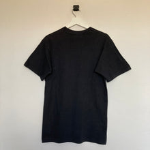 Charger l'image dans la galerie, t-shirt-noir-homme-vintage-imprime-moutain-ski-snow-multicolore