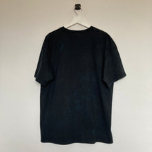 Charger l'image dans la galerie, t-shirt-noir-homme-vintage-imprime-rainforest-cafe-made-in-usa