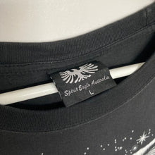 Charger l'image dans la galerie, t-shirt-noir-vintage-a-motif-animal