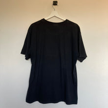 Charger l'image dans la galerie, t-shirt-noir-vintage-a-motif-tequila