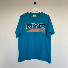 Charger l'image dans la galerie, t-shirt-vintage-homme-bleu-a-imprime-motif-new-york
