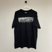Charger l'image dans la galerie, t-shirt-vintage-homme-noir-imprime-motif-new-york