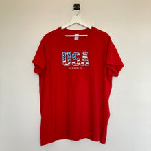 Charger l'image dans la galerie, t-shirt-vintage-homme-rouge-a-imprime-usa